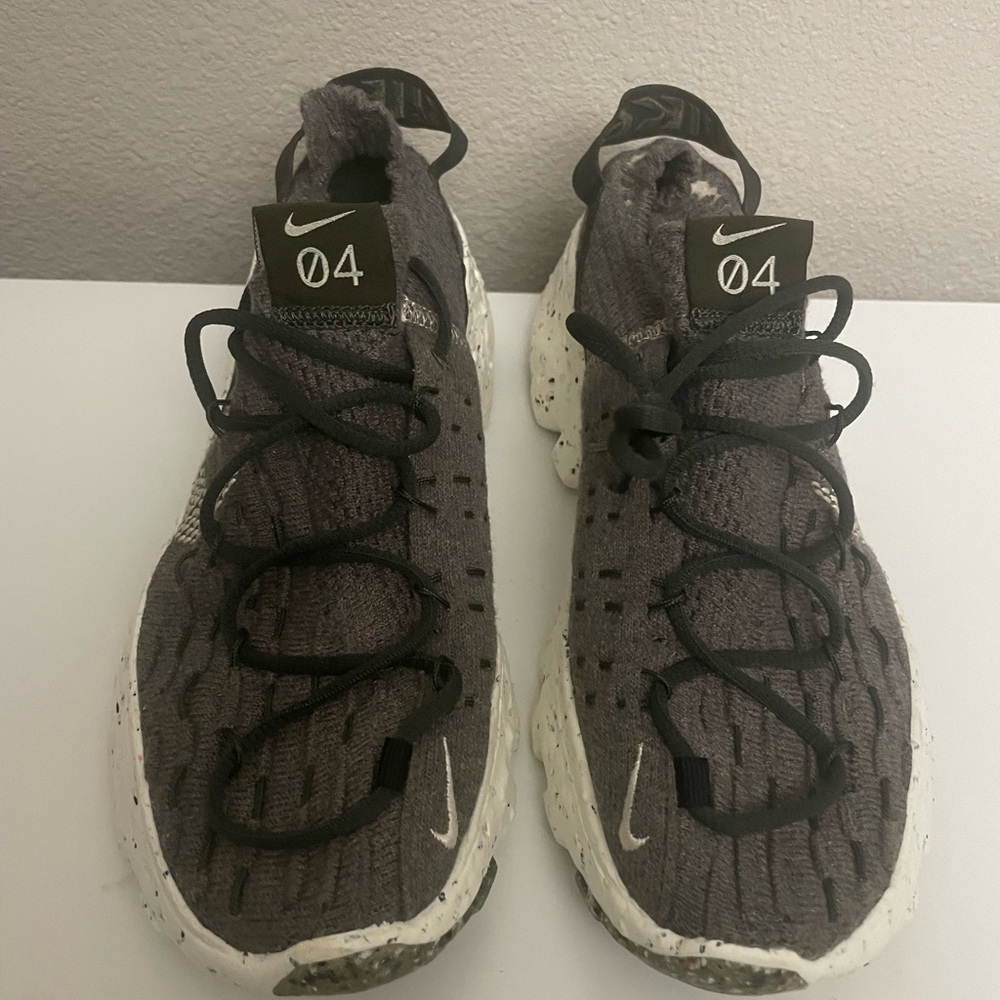 Nike Space Hippie 04